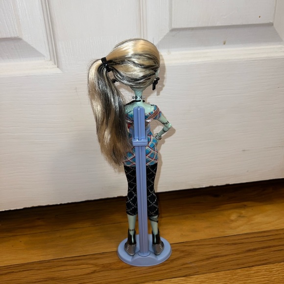 Monster High Day at the Maul Killer Style Frankie Stein Doll Mattel - Picture 4 of 5